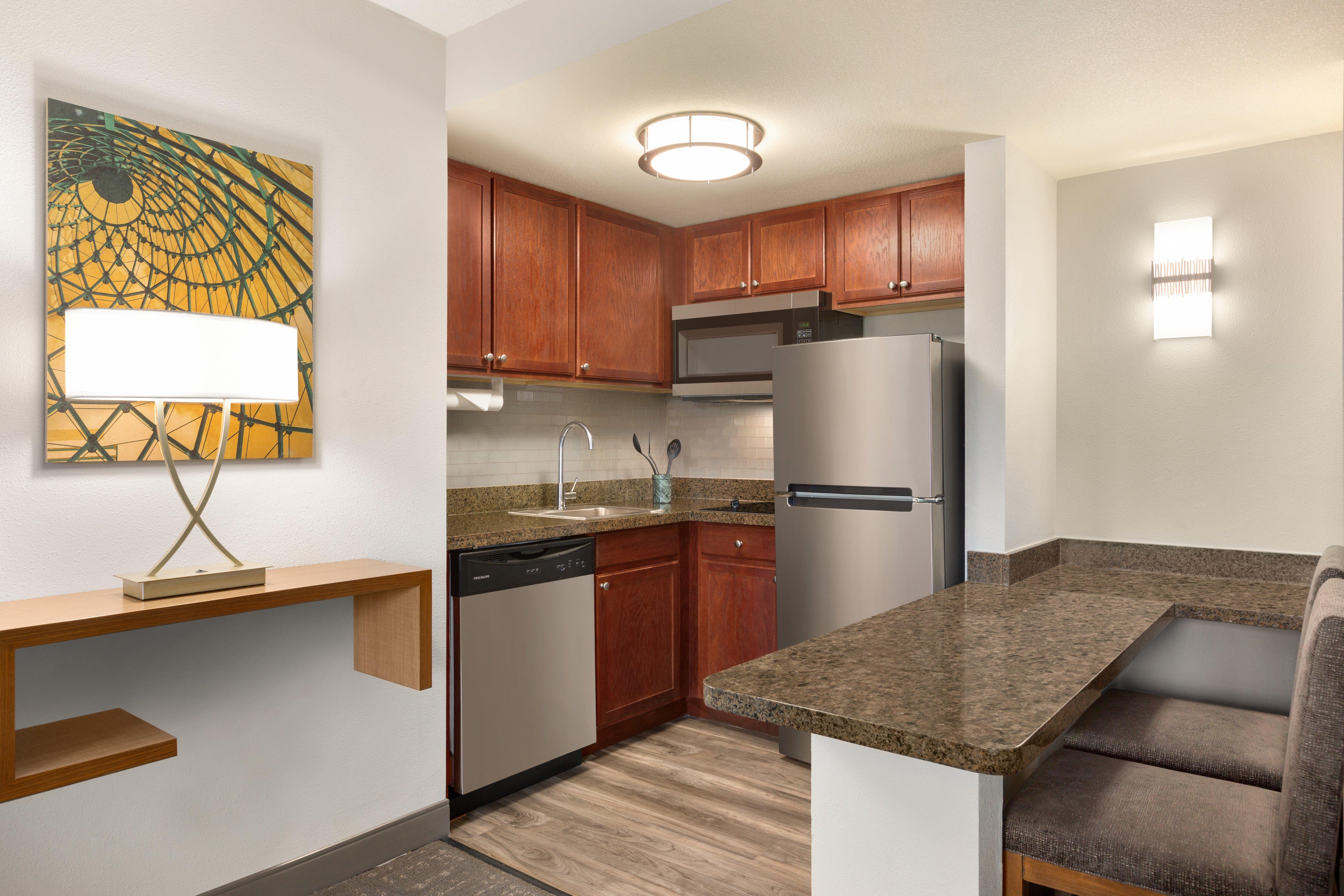 Staybridge Suites Tampa East- Brandon By Ihg Mango Bagian luar foto