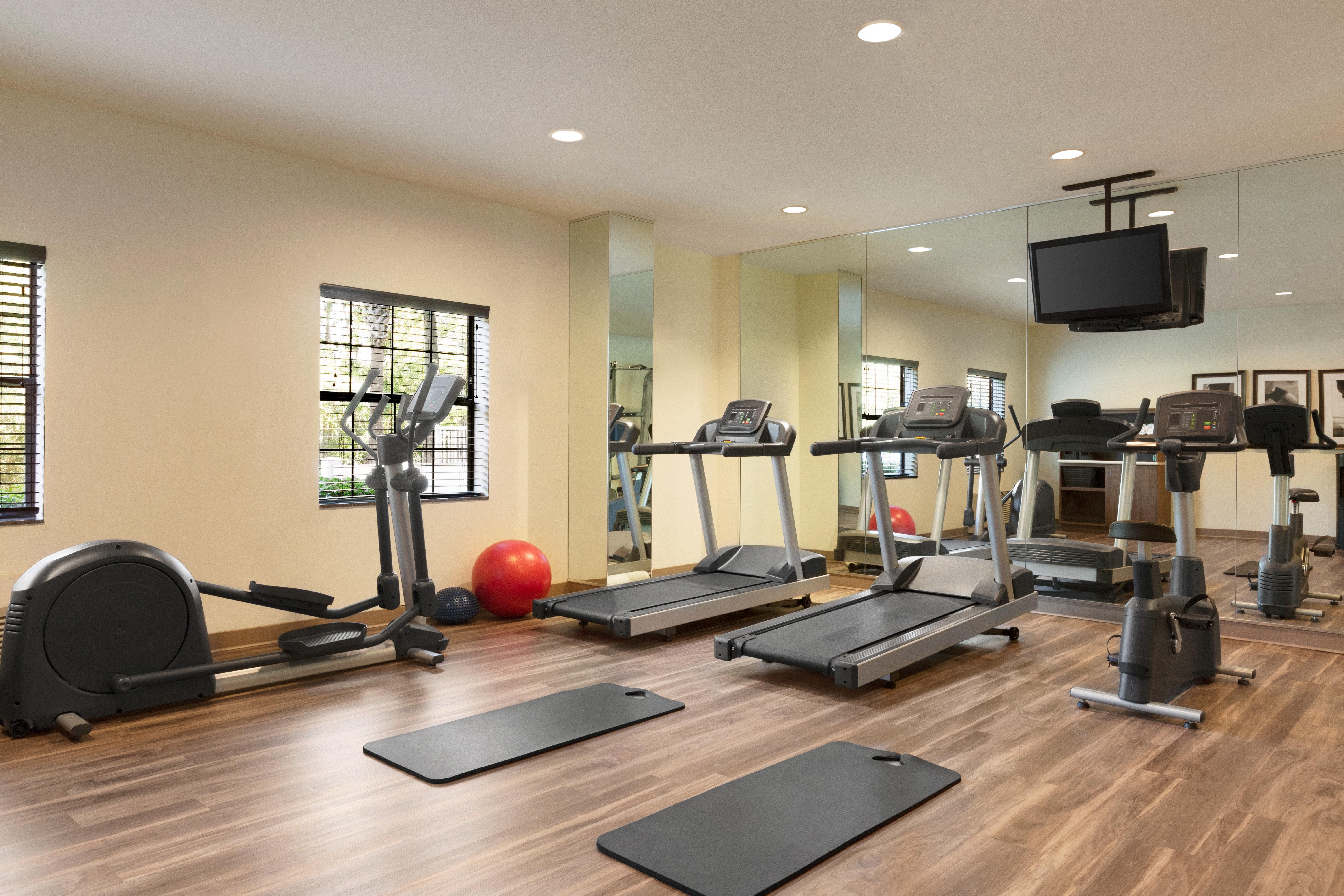 Staybridge Suites Tampa East- Brandon By Ihg Mango Bagian luar foto