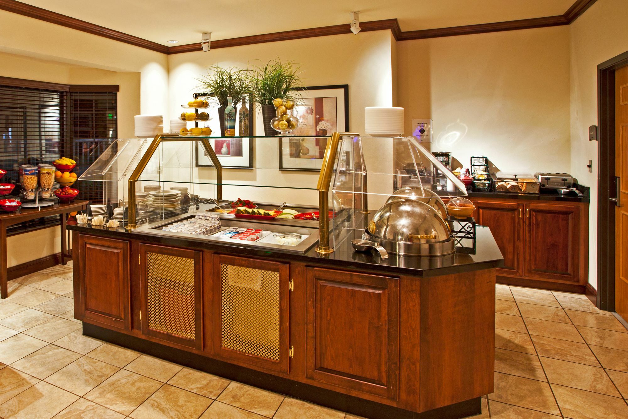 Staybridge Suites Tampa East- Brandon By Ihg Mango Bagian luar foto